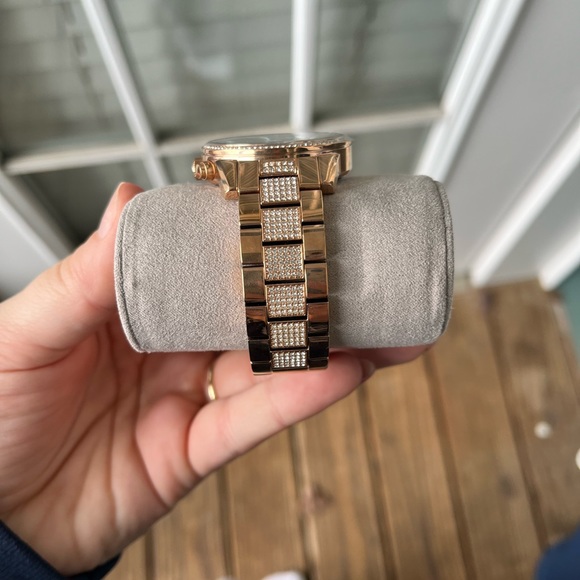 NWT Michael Kors Rose Gold Watch - Picture 7 of 10